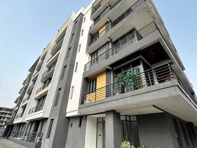 Luxury 3bedroom Apartment with BQ