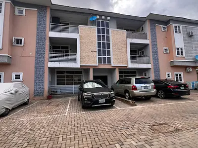 A Very Good Spacious 3-Bedroom Flat (Video Is Attached)