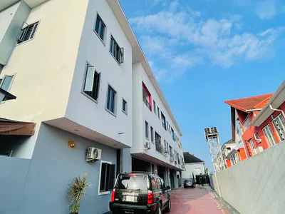 Brand New Luxury 4 Bedroom Terrace