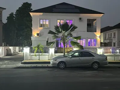 Luxury 4-Bedroom Fully Detached Duplex