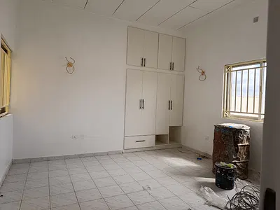 A Specious 2 Bedrooms Flat