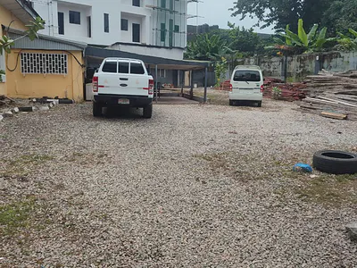 Well Located 1, 638 Square Meter Land with Old Bungalow