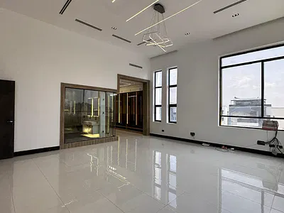 Contemporary Luxurious Six (6) Bedroom Fully Detached Duplex