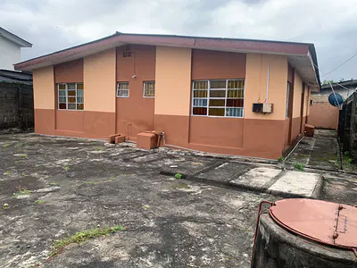 Back Plot of 4 Bedroom Bungalow on 450 SQM Land