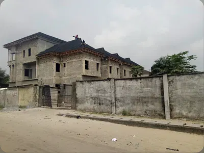 3 Units Carcass of 4 Bedroom Terrace