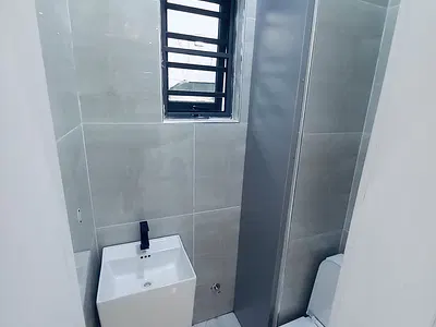Luxury 4 Bedroom