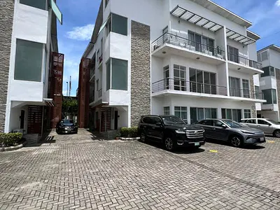 3 Bedrooms Luxury Apartment