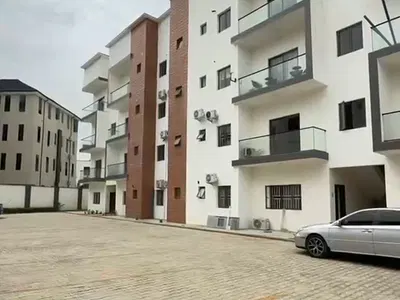 Luxury Spacious 2 Bedrooms En-Suite Flat