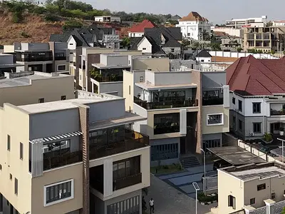 Luxury 5-Bedroom Fully Detached Smart Home with BQ & Pool