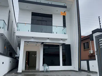 Amazing 5 Bedrooms Duplex with a BQ, Pool and Inverter