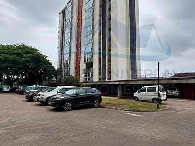 Spacious 3 Bedroom Apartment with Pool, Elevator and Play Area