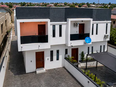 Spacious 4 Bedroom Semidetached Duplex with BQ