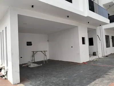 5 Bed Duplex