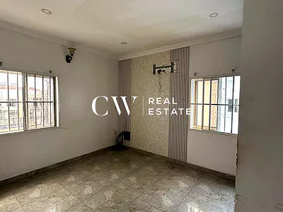 5 Bedroom Semi Detached House