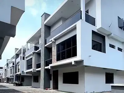Serviced 5 Bedroom En-Suite Semi-Detached Duplex with 1 Room BQ