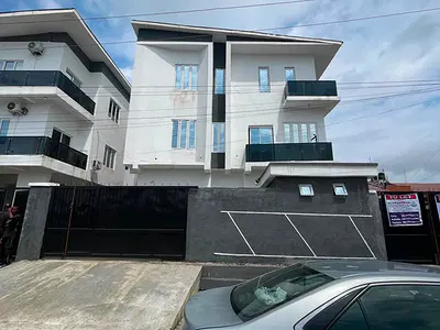 Spacious 1 Bedroom Fully Furnished Apartment in a Well Serene Environs
