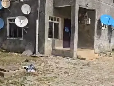 Very Distress 10units of 4bedroom Duplex