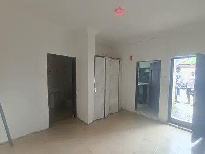 Spacious Single Room Self Contain