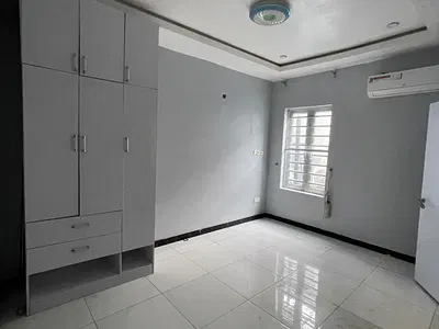 4 Bedroom Terraced Duplex