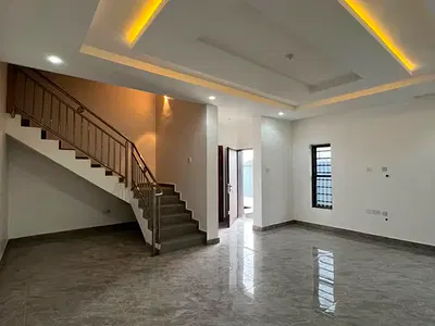 4 Bed