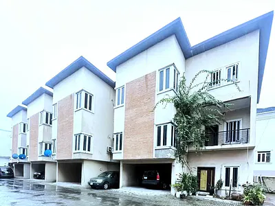 Furnished 3 Bedroom Townhouse