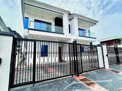 Brand New 4bedroom Semi Detached Duplex with BQ