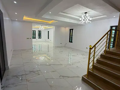 Exquisite 7 Bedroom Fully Detached Duplex with 2 BQS
