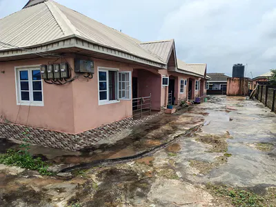 Standard 4 Units of 2 Bedroom Flats on a Full Plot of Land