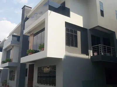 Luxury 5-Bedroom Semi Detached House+bq