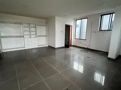 Large and Spacious 3 Bedroom Apartment