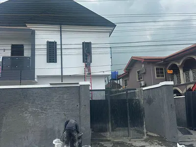 Newly & Well Built to Taste 5 Bedroom Fully Detached Duplex
