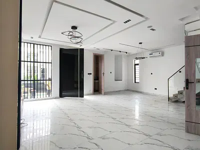 Well Renovated 5 Bedroom Fully Detached Plus BQ — Lekki, Lagos