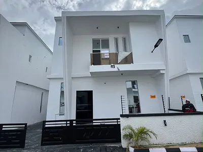 4 Bedroom Fully Detached Duplex