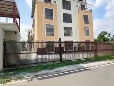Office Complex, 35 Unit in Total