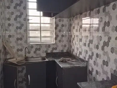 Luxury P.O.P Mini Flat Downstairs Apartment with Visitors Toilet