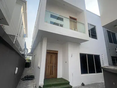 4 Bedroom Duplex