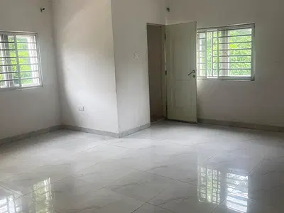 Clean 3 Bedroom Apartment