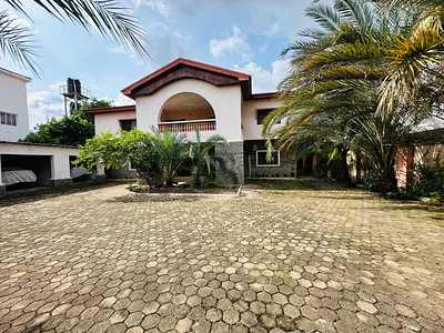 Massive 5 Bedrooms Fully Detached Duplex, 2 Rooms BQ — Maitama District, Abuja