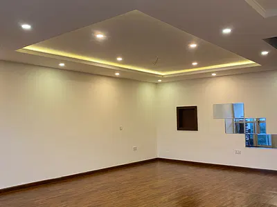 Exquisite Newly Renovated with Modern Design Unfurnished 3 Bedroom