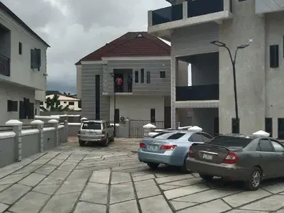 2 Bedroom Flat