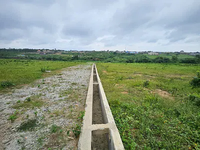 Dry Land Fenced Round with Gate
