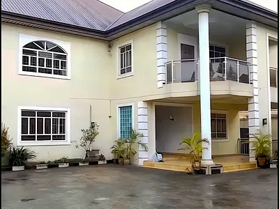 Stand Alone 4 Bedroom Duplex with BQ for Commercial Use