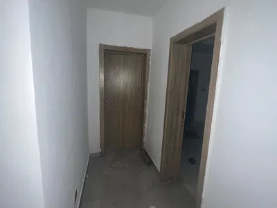 Spacious 3 Bedroom Flat Ground Floor