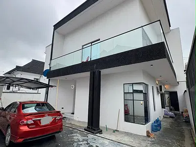 Lovely 4 Bedroom Duplex
