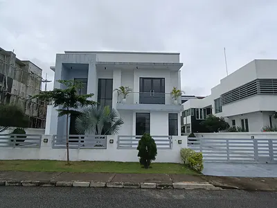 Luxury 5 Bedrooms Detached Duplex with BQ