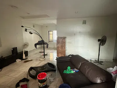 Spacious 2 Bedroom Flat