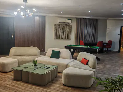 Spacious 3 Bedroom Furnished Apartment