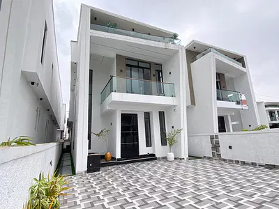 Luxury 5 Bedroom Fully Detached Duplex with BQ and Pool