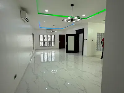 Nice 3 Bedroom Apartment with a BQ Attached