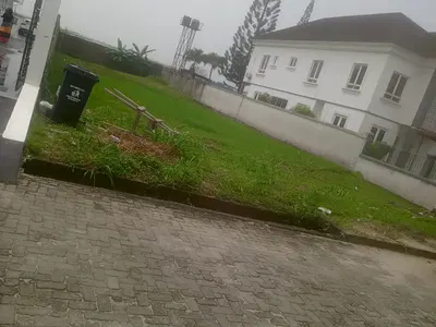 920SQM in One of the Prestigious Estate Monastery Road